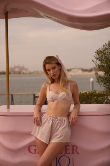 hover-Millie шорты